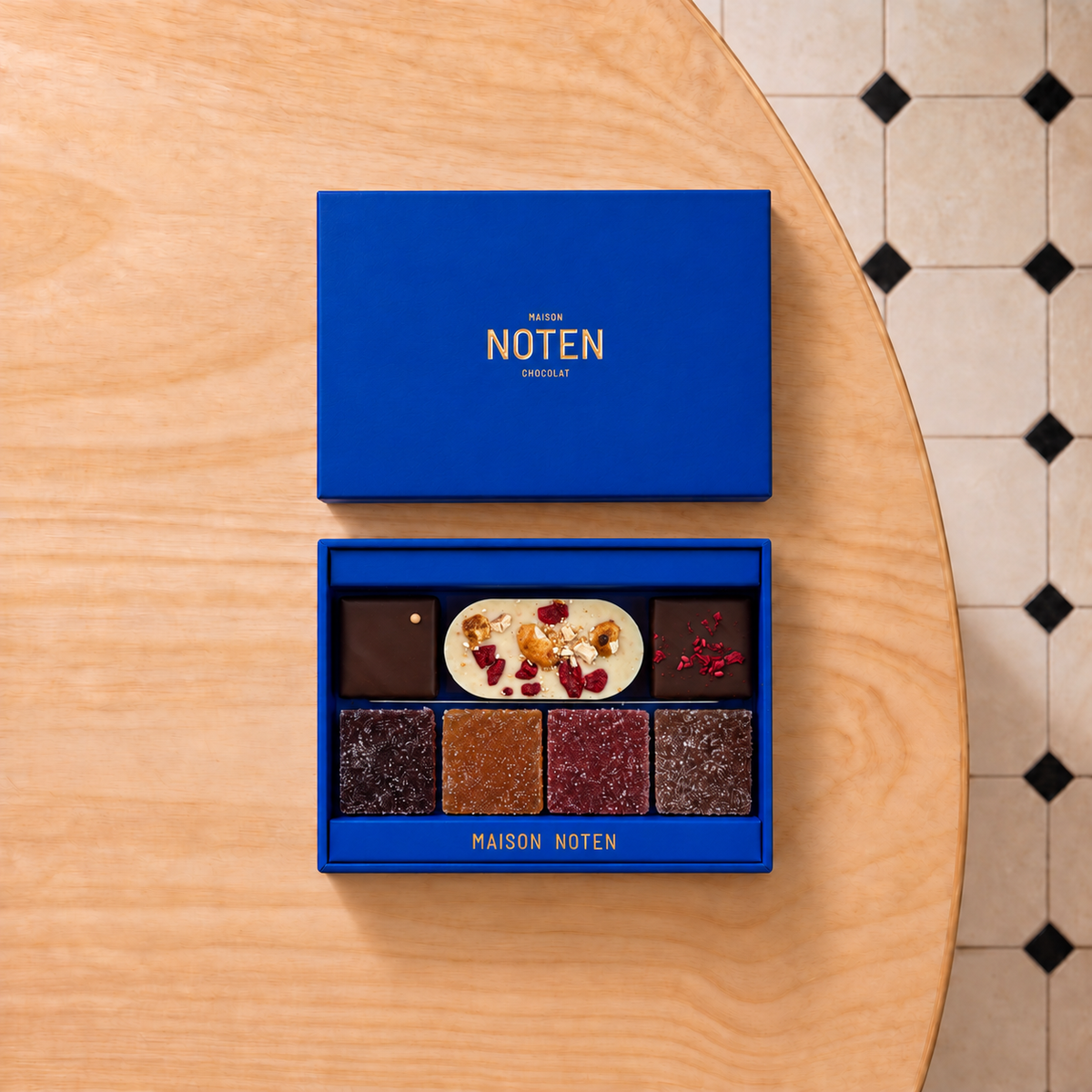 Petite Tasting Box